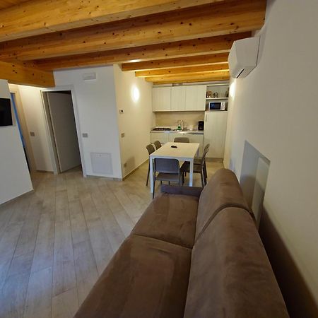 Casa Antico Borgo - Appartamento 1 Assenza di Brenzone Exterior foto